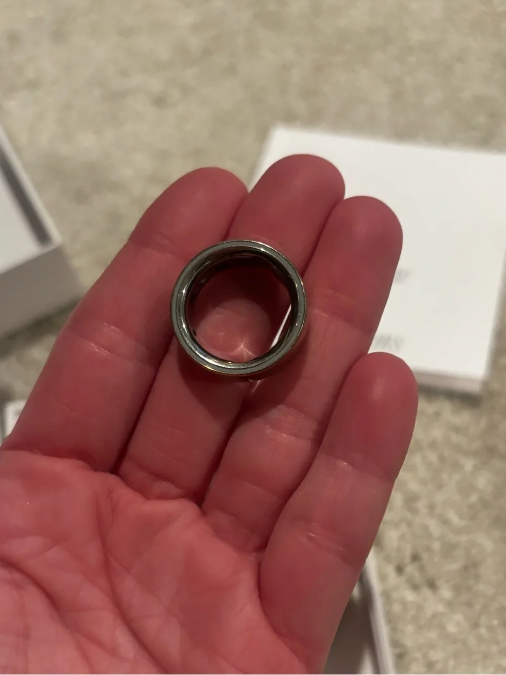 Oura Ring 4 Smart Ring - Gold (Size 7)